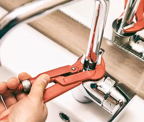 Expert Leak Repair Plumber in Corona, CA